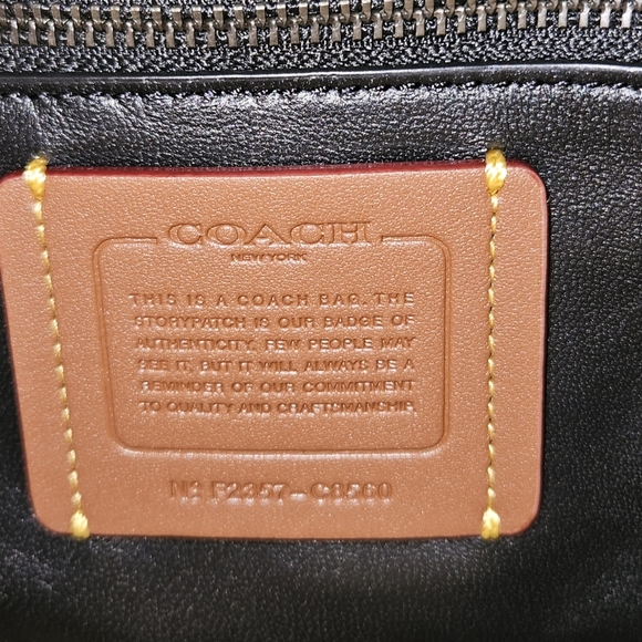 Coach Pillow Madison medium - Picture 5 of 13